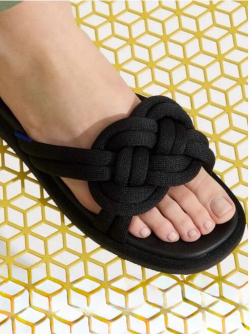ROTHY’S, Women’s Black Knotted Summer Sandals, Size 9, NWOB - Picture 6 of 14
